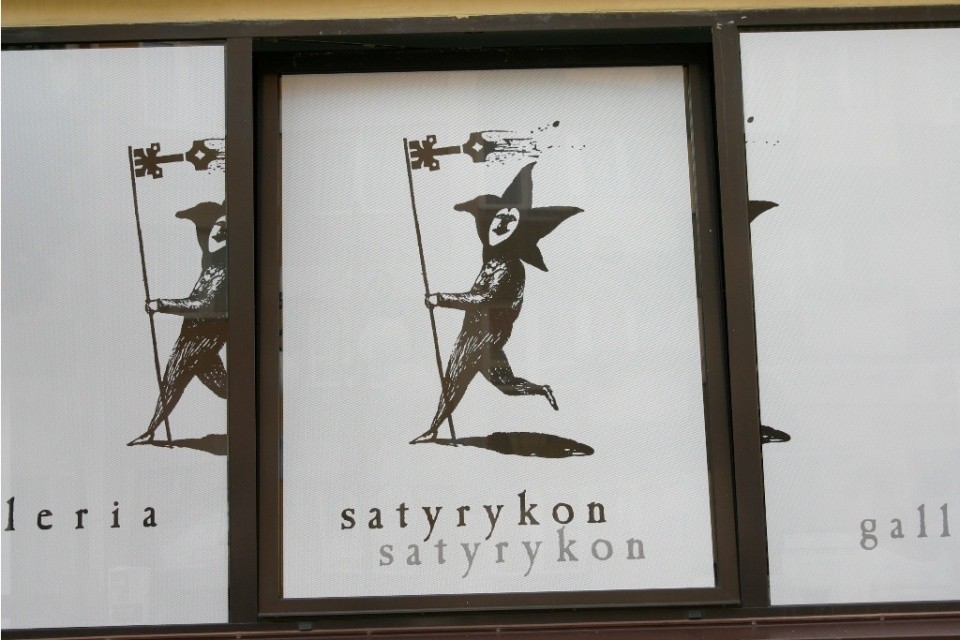 SATYRYKON00